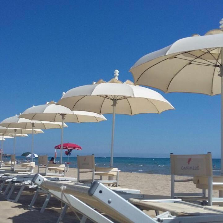 Ganimede Hotel Сперлонга Экстерьер фото